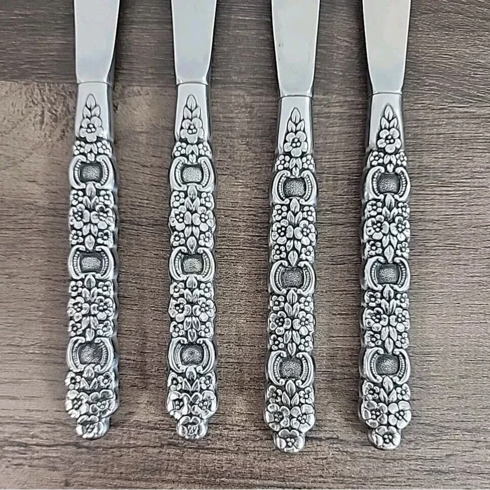 Oneida Community Stainless Table Butter Knife Knives 9 Inch 4 Pc VIOLA VOILA